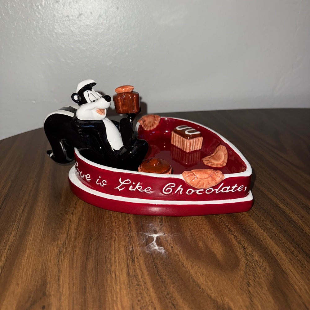 Vintage Pepe Le Pew candy dish- 1998 - Picture 2 of 5